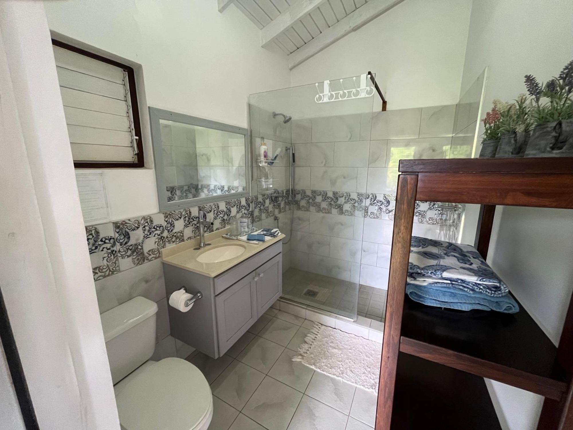 Studio Blu At Waves Villa Guesthouse Brighton Village Bagian luar foto