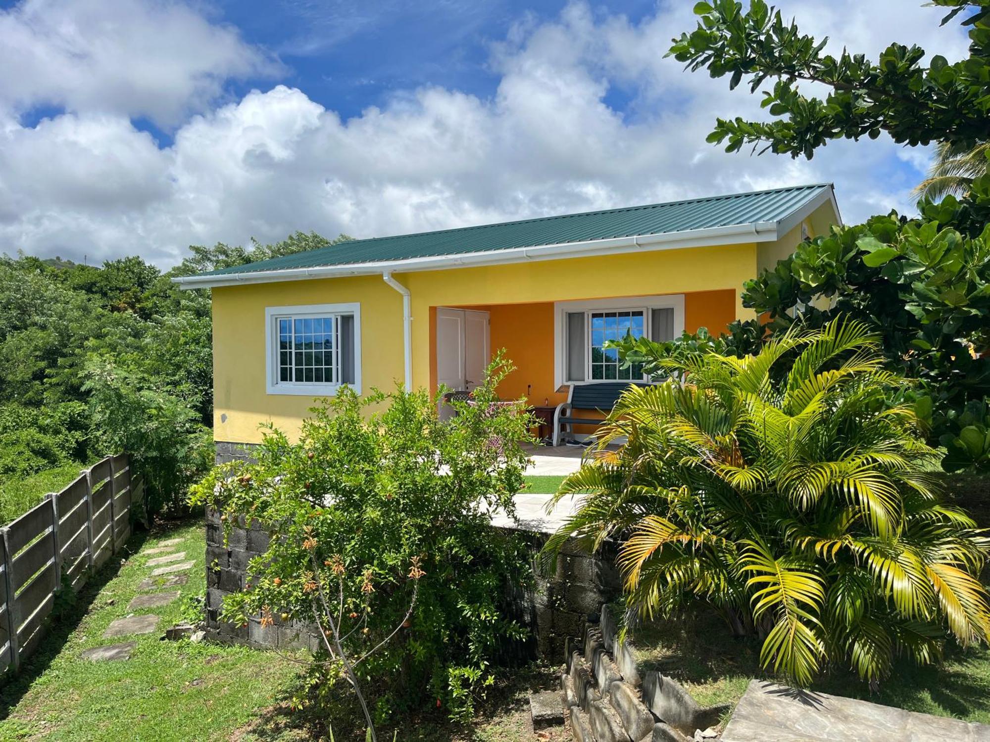 Studio Blu At Waves Villa Guesthouse Brighton Village Bagian luar foto